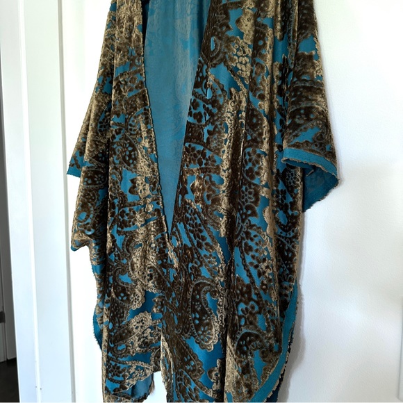 Handmade Teal and Olive Kimono - Picture 7 of 9